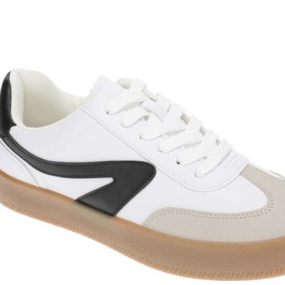 Dolce Vita Sneakers